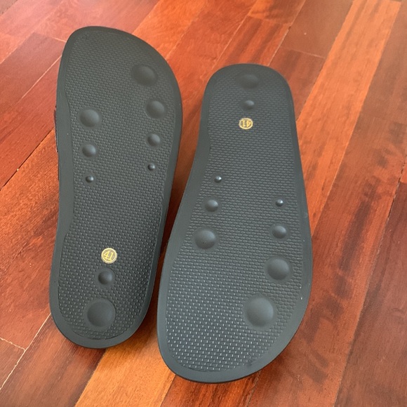 Pool 👞 - Picture 3 of 5